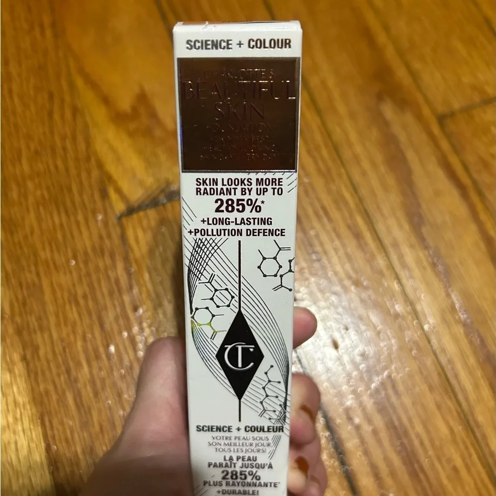 Charlotte Tilbury 11 Cool Froid Charlotte's Beautiful Skin Foundation New in Box